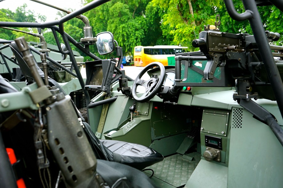 The Light Strike Vehicle Mark II Driver Seat - AspirantSG