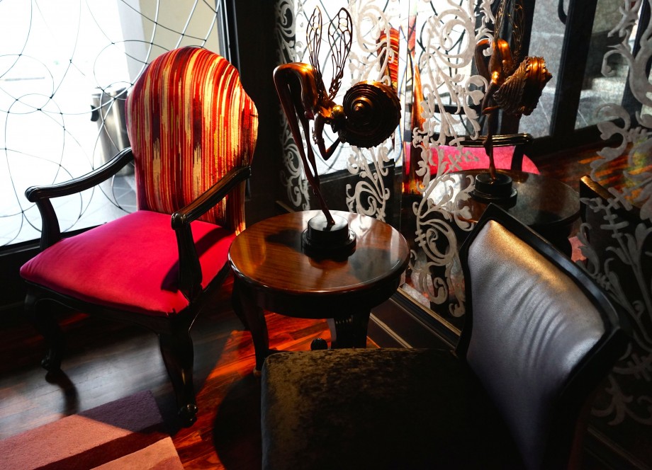 Reading Chairs Scarlet Hotel Singapore - AspirantSG