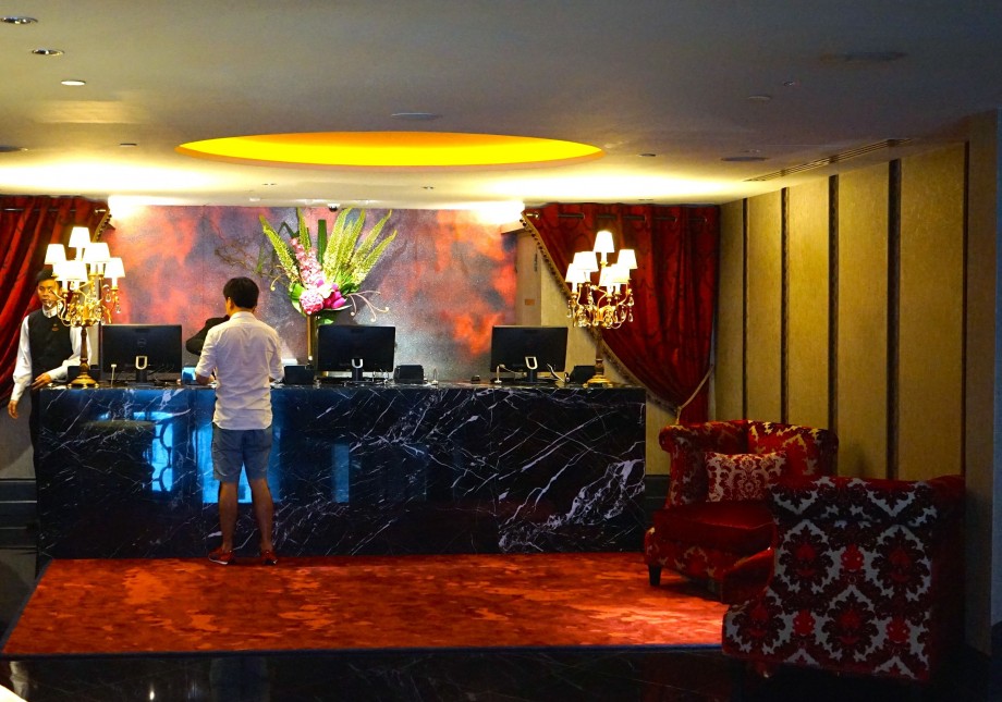 The Scarlet Singapore Hotel Check In Counter - AspirantSG