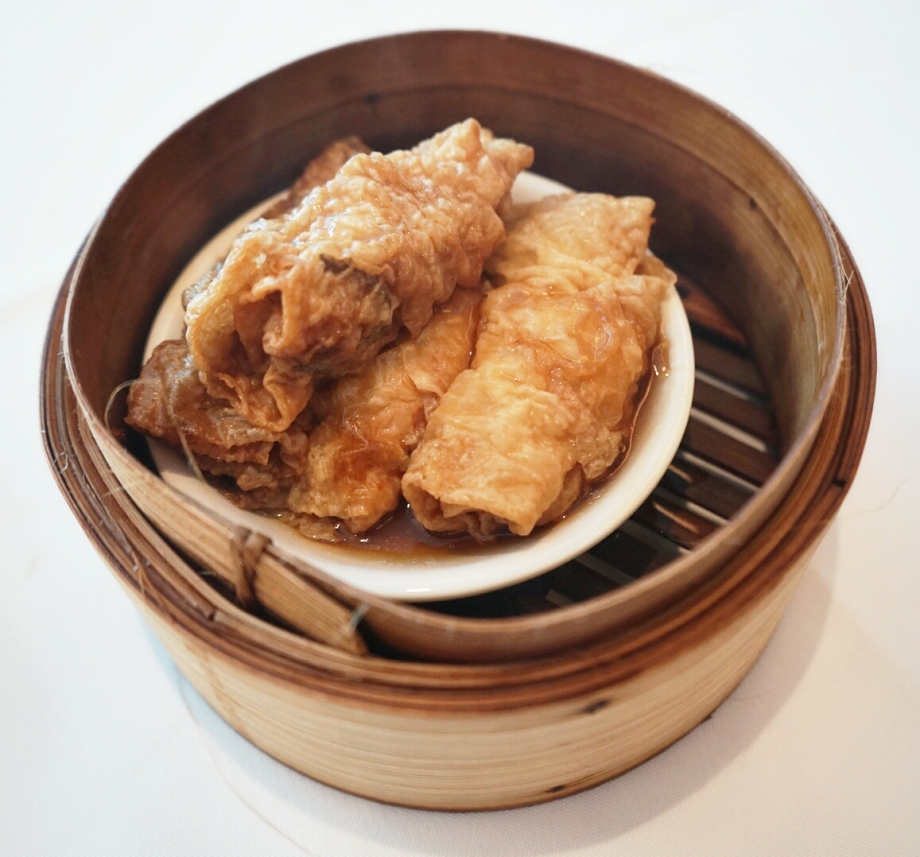 Steamed Bean Skin Roll with Oyster Sauce The Cathay - AspirantSG