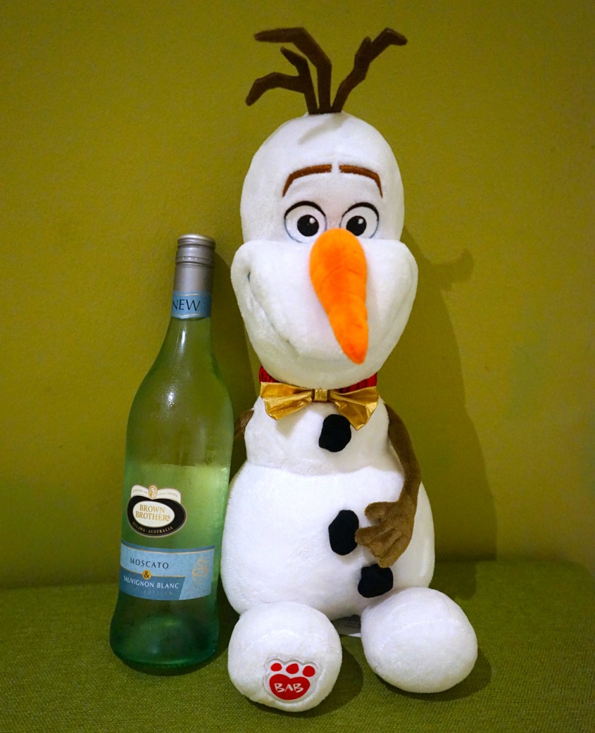 Moscato Date With Olaf At HangOut @ Mt Emily - AspirantSG