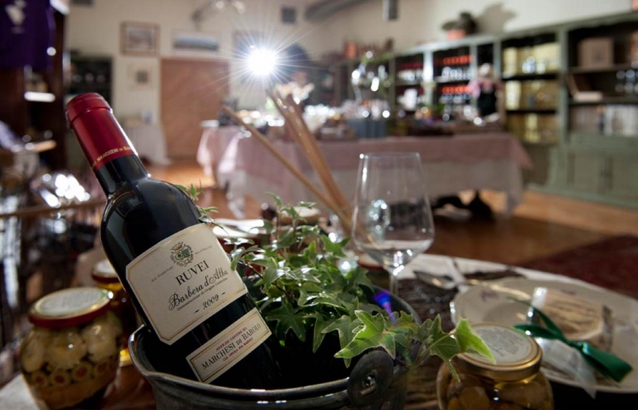 Borolo Winery Italy - AspirantSG