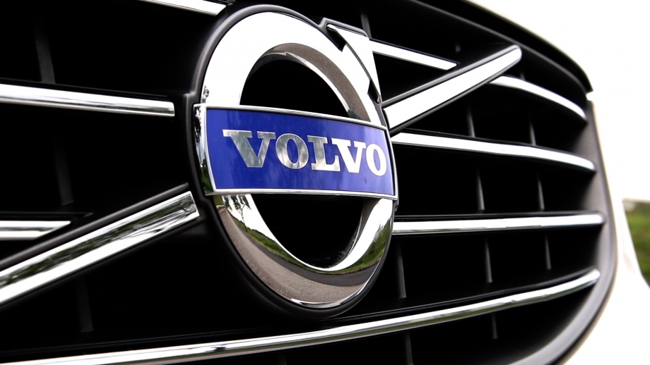 VOLVO REVIEW FULL 2