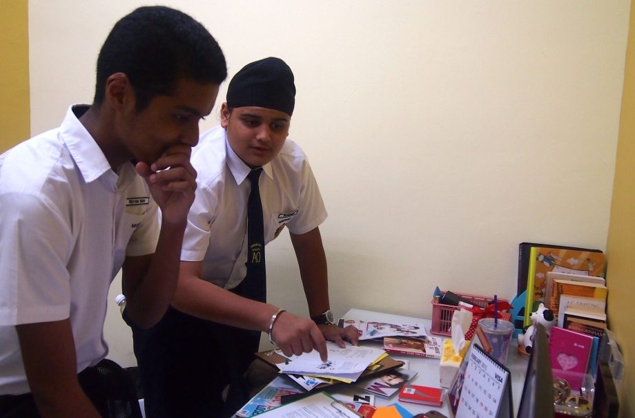 Students Playing Vanishing Victoria