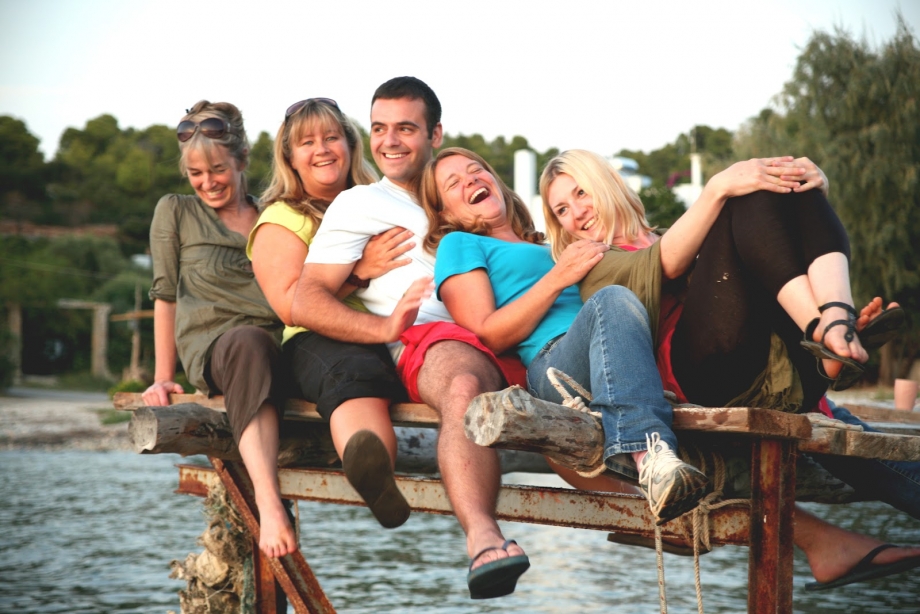 Travellers Are Happy People - AspirantSG