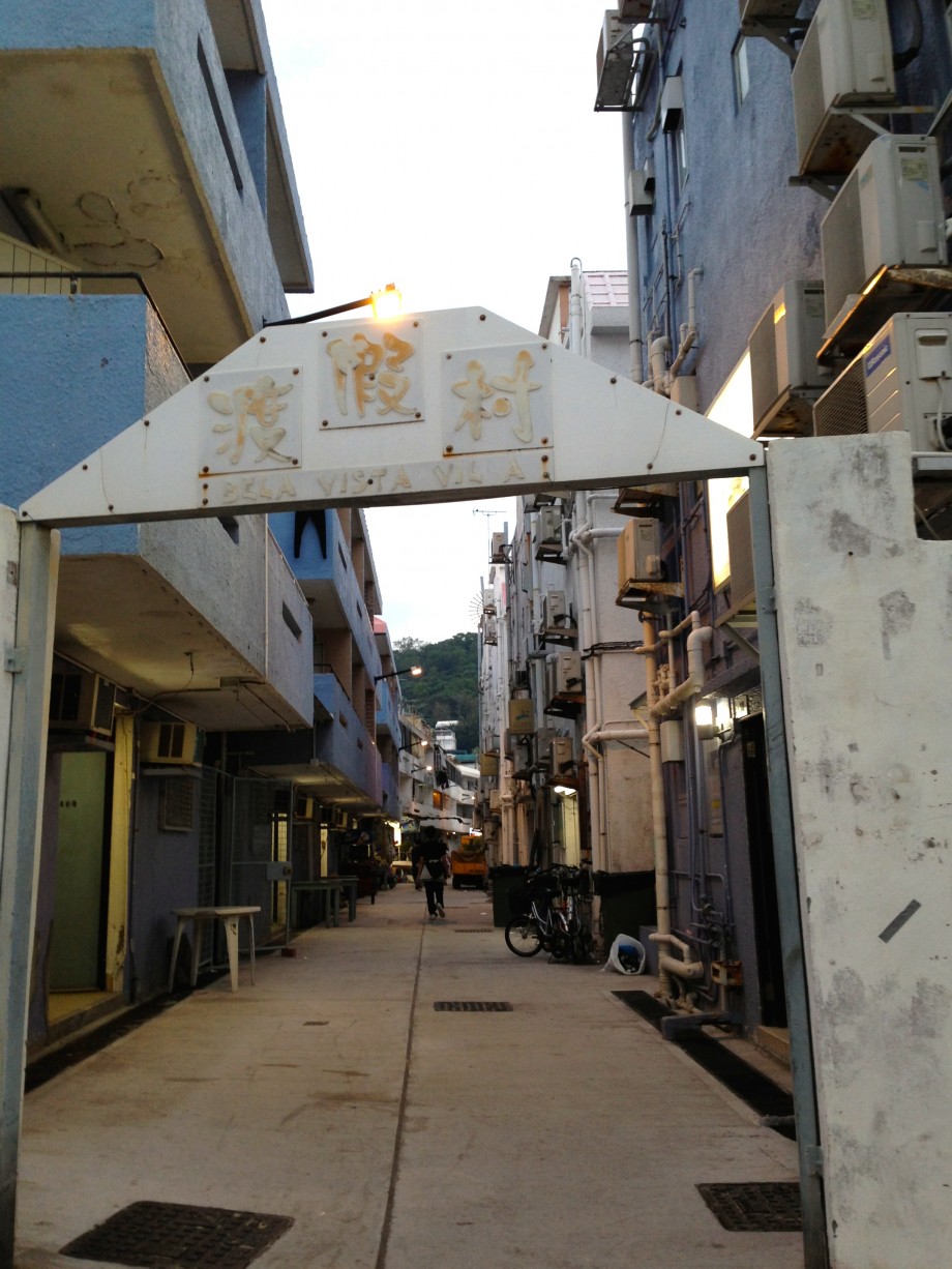 Tung Wan Beach (东湾海滩) Alleys - AspirantSG