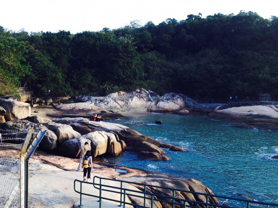 Walk To The Reclining Rocks - AspirantSG