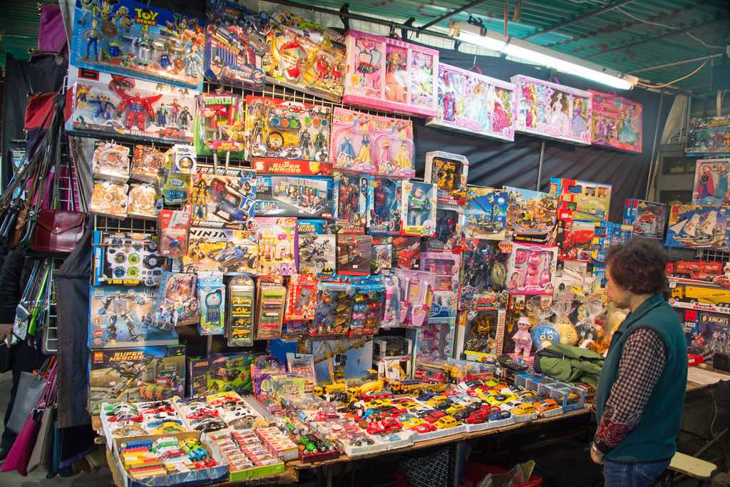 Temple Street Night Market Hong Kong - AspirantSG