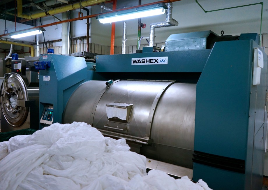 Laundry Equipment For Huge Volume - AspirantSG