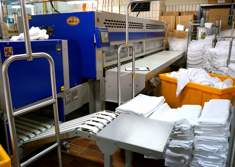 Sheraton Hotel's Laundry Folding Machine - AspirantSG