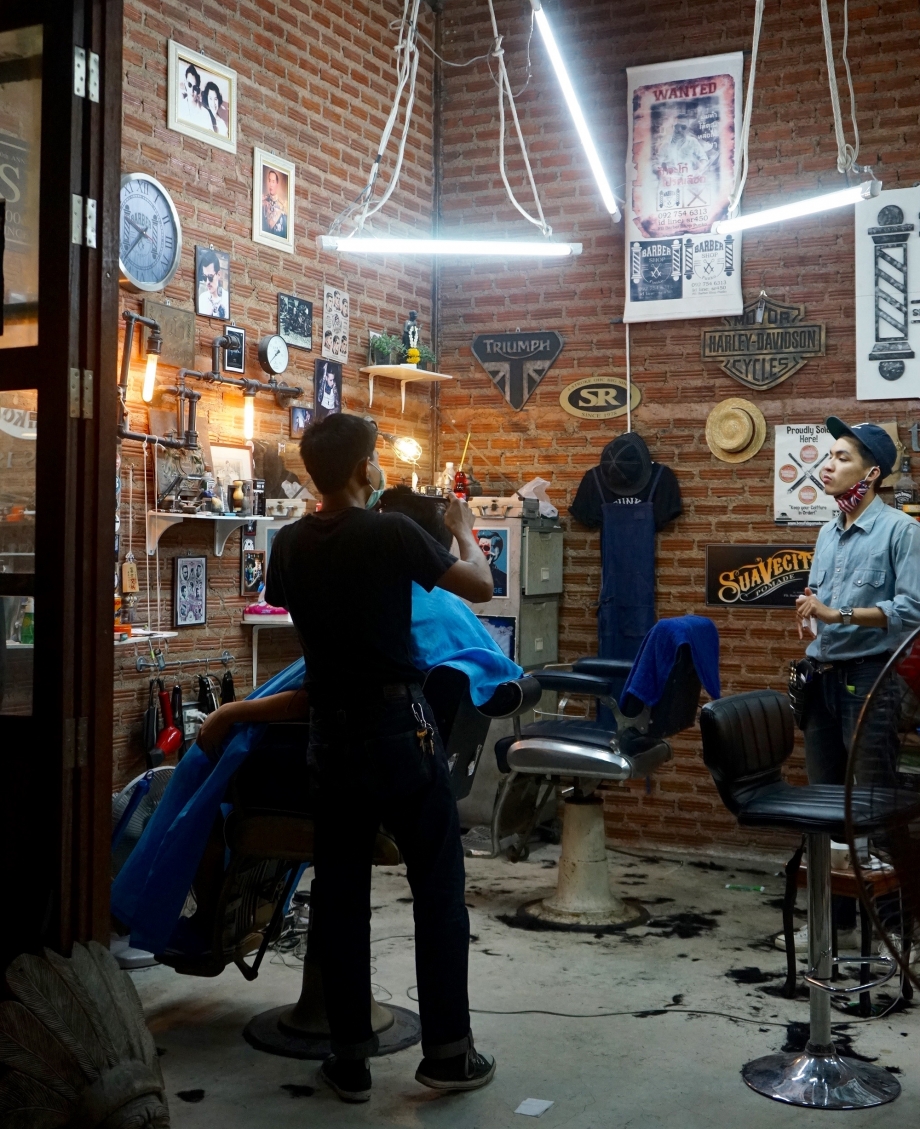 Hair Salon Talad Rot Fai Bangkok - AspirantSG