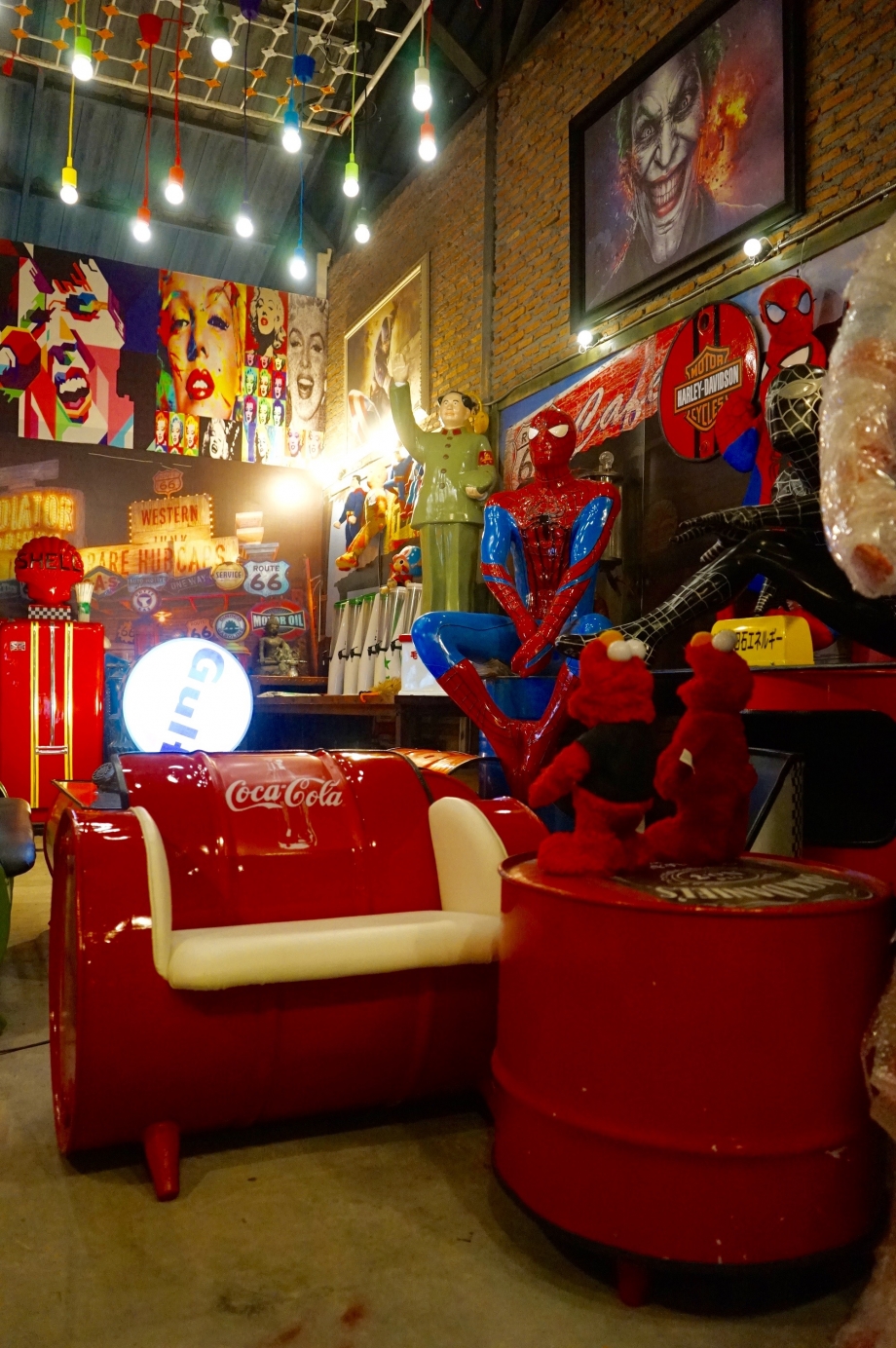 Collectors Haven Talad Roi Fai Bangkok - AspirantSG