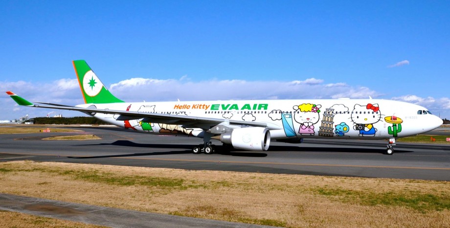 EVA Air Hello Kitty Global Jet - AspirantSG