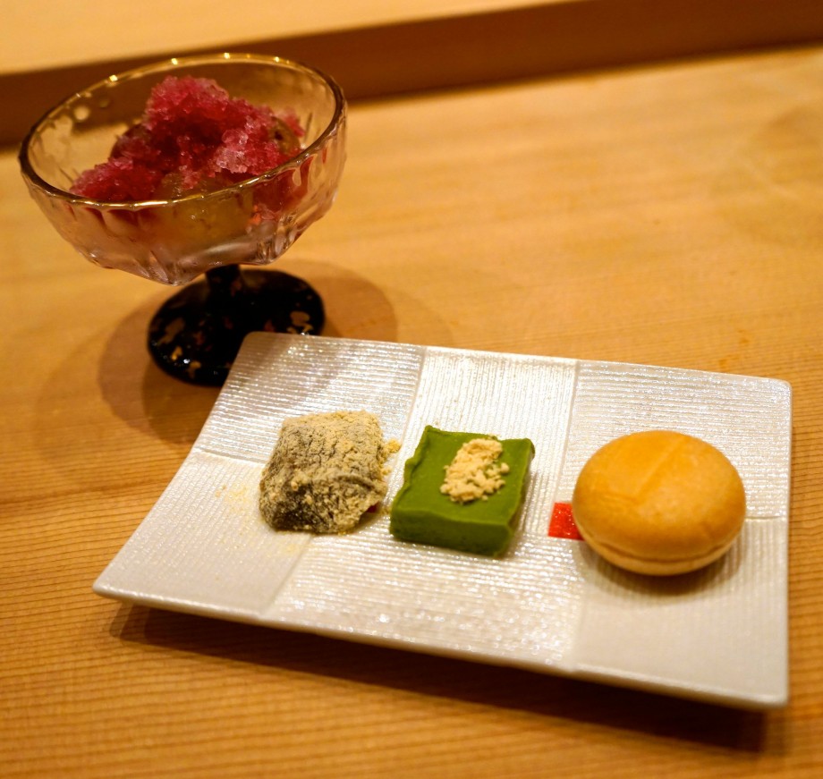 Kyoho Grapes, Hojicha Monaka Warabimochi and Matcha Chocolate - AspirantSG