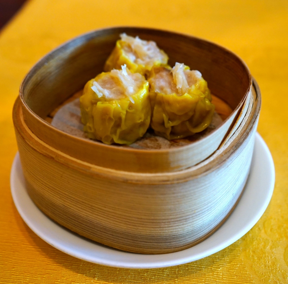 Steamed Pork and Prawn Dumpling with Dried Scallop (Siew Mai) - AspirantSG