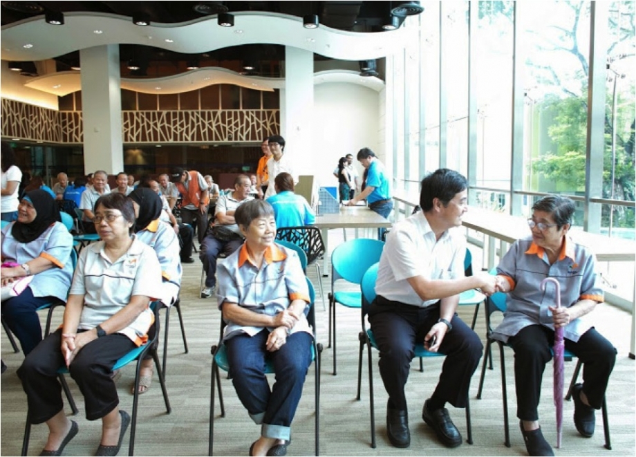 Heng Chee How With Older Workers - AspirantSG