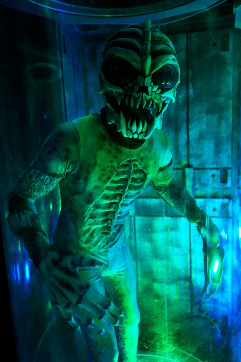 Alien-Humans Hybrid Halloween Horror Nights 4 - AspirantSG