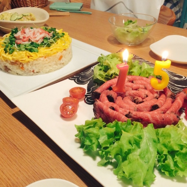 Fresh Meat Cakes In Japan - AspirantSG