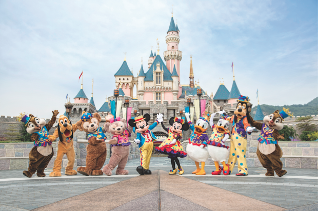 Mickey & Friends Hong Kong Disneyland - AspirantSG