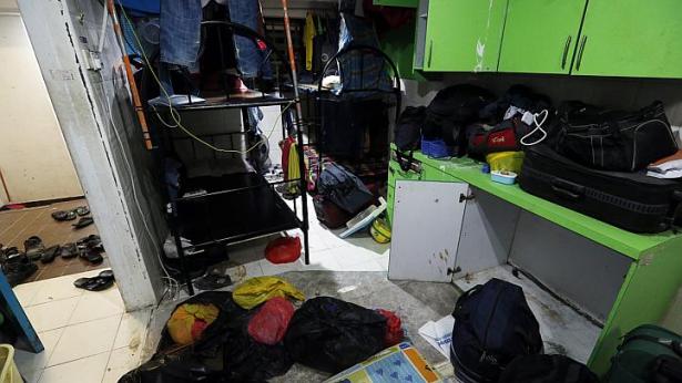 Horrible Living Conditions At Workers Dorm - AspirantSG