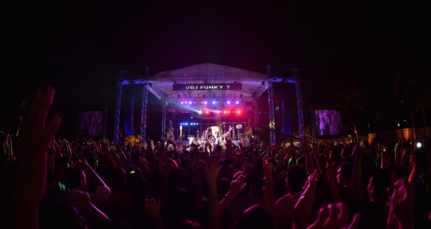 Siloso Beach Partygoers Singapore - AspirantSG