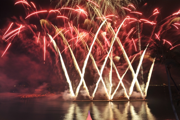Siloso Beach Party Fireworks - AspirantSG