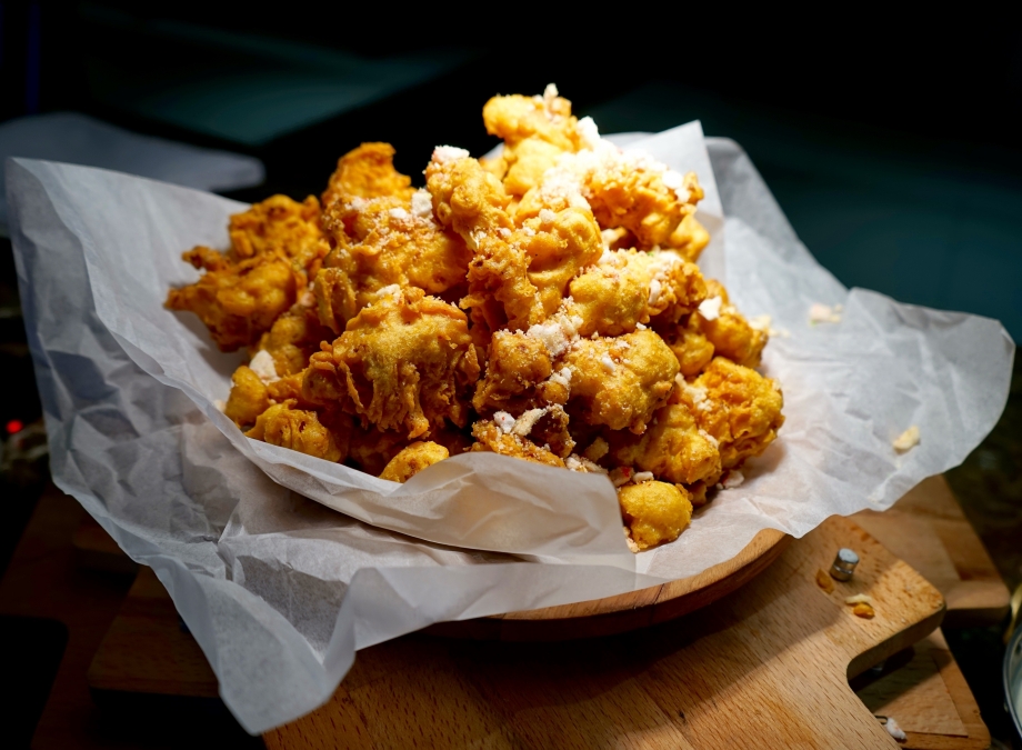 Gobhi Pakora - Deep Fried Cauliflower