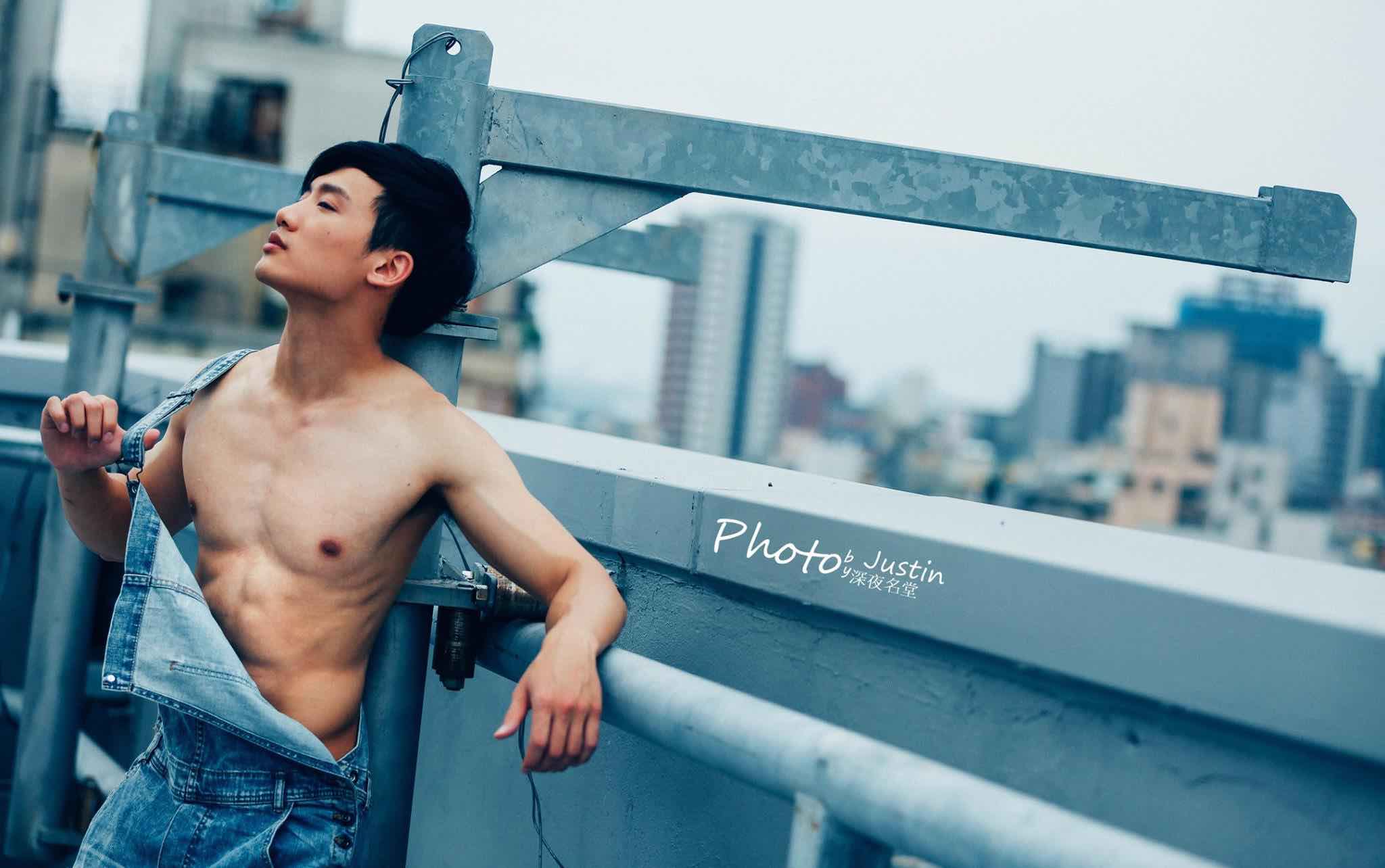 Justin Hsieh Photography Delivery Boy - AspirantSG