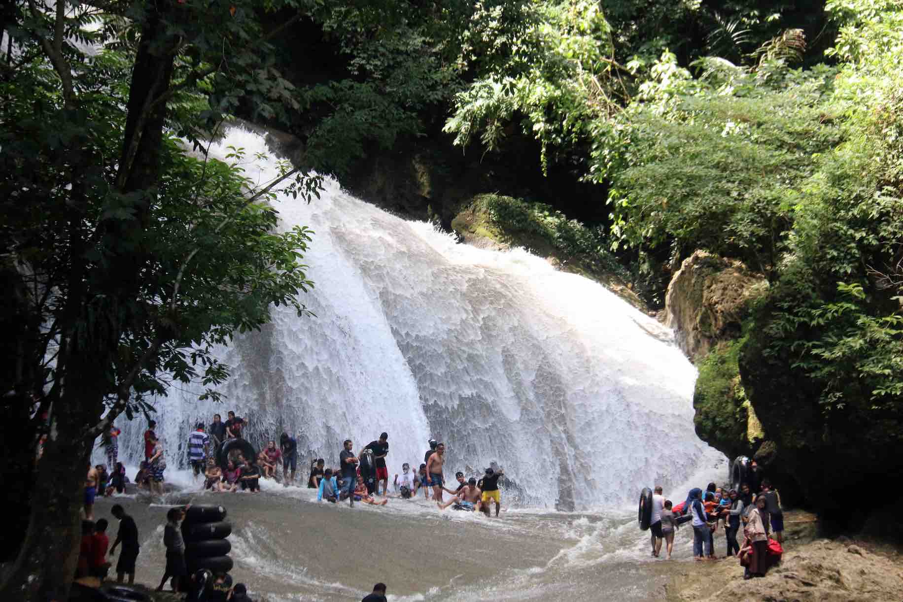 Bantimurung Waterfall Indonesia - AspirantSG