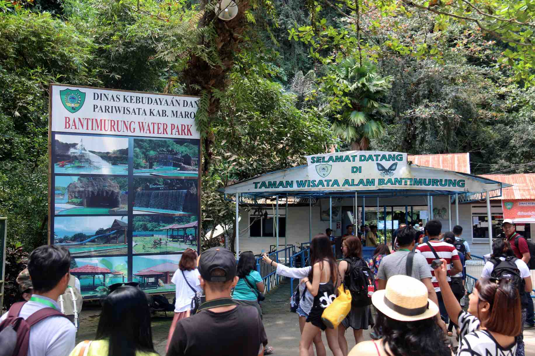 Entrance of Entrance to Bantimurung Bulusaraung National Park - AspirantSG