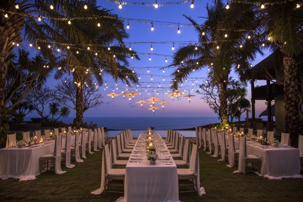 Gorgeous Wedding Evening Set Up In Bali - AspirantSG