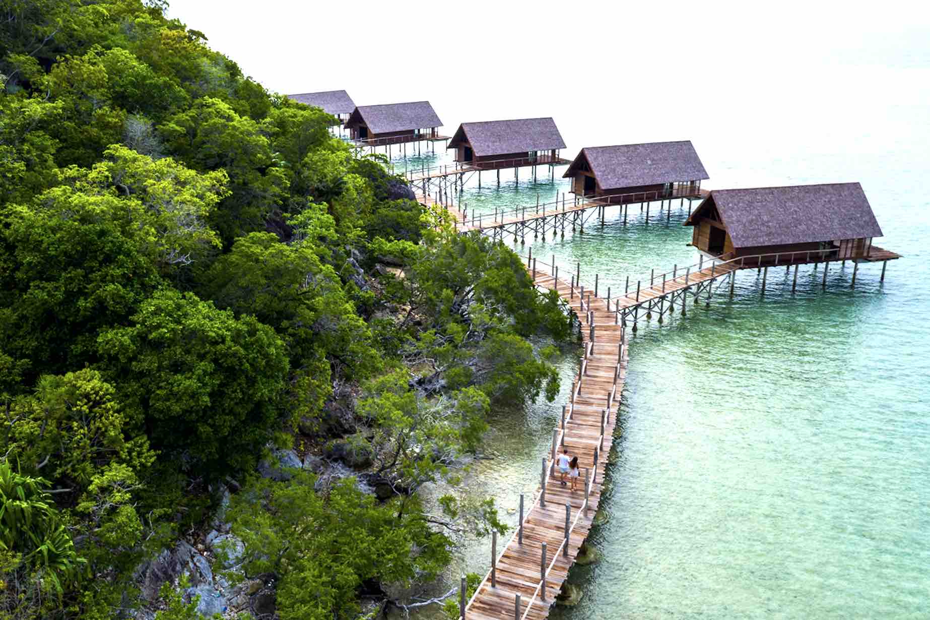 bawah-private-island-indonesia-coastal-walk-aspirantsg