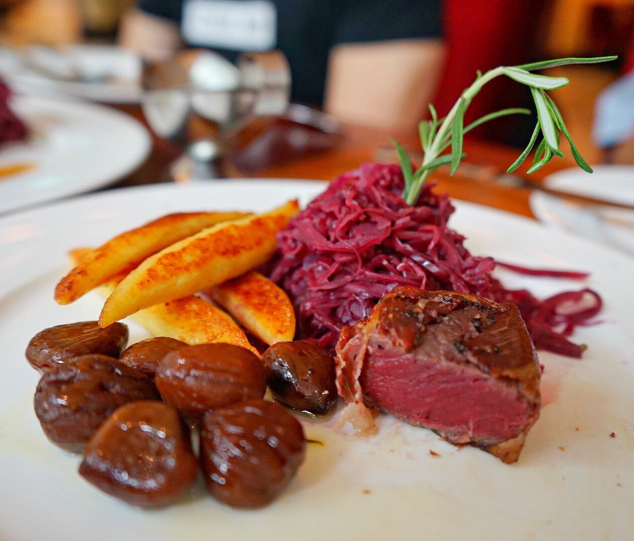 kaiserhaus-cut-steak-aspirantsg