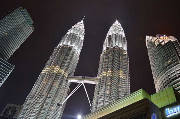 Kuala Lumpur Twin Towers - AspirantSG