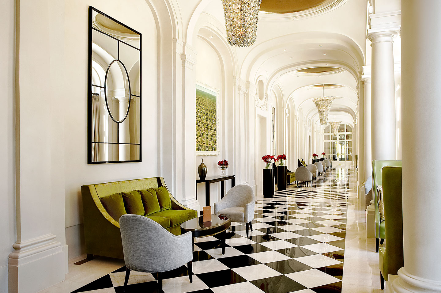 Trianon Palace, Paris Hallway - AspirantSG