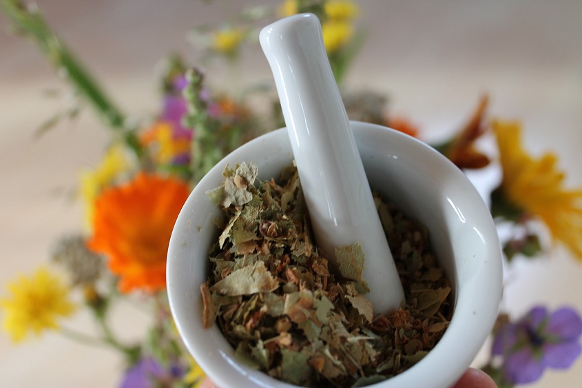 natural-herbal-remedies-pixabay-free-aspirantsg