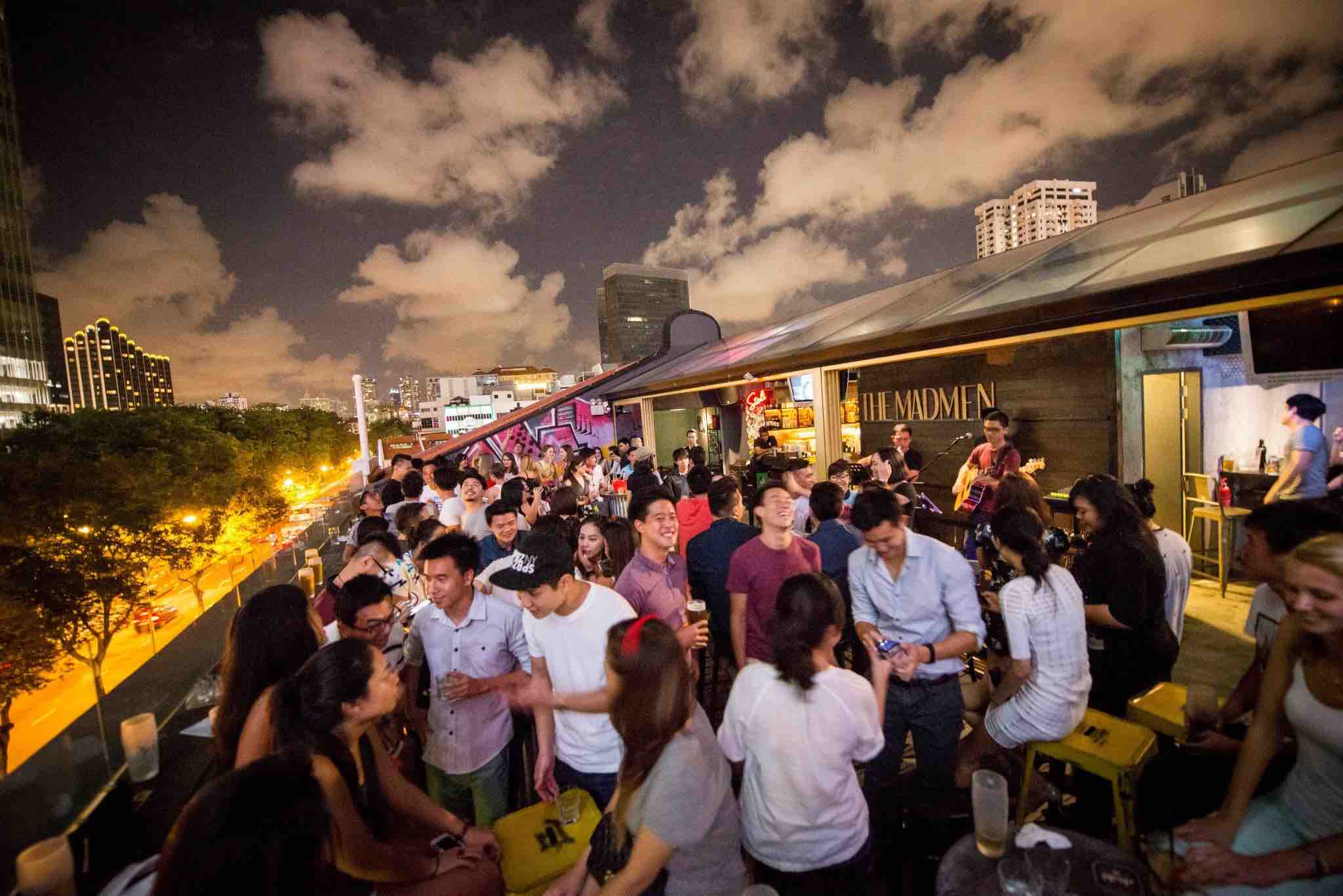 Top Rooftop Bars - Best Rooftop Bars In Singapore Near Me ...
