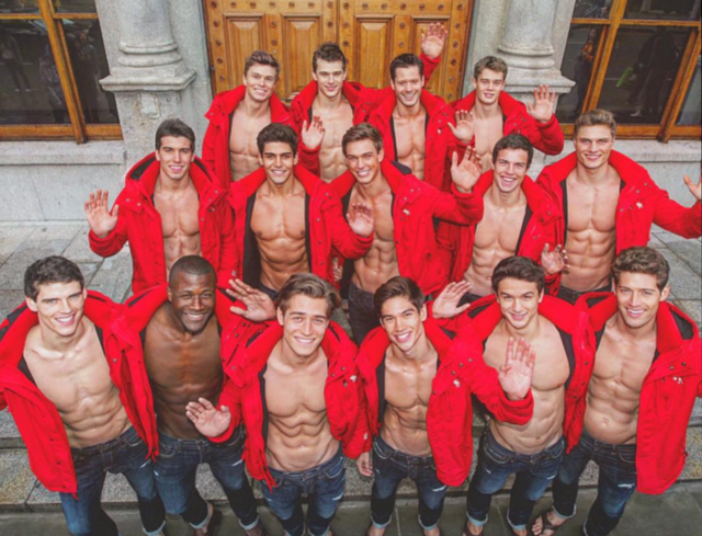 25 Hot Abercrombie \u0026 Fitch Boys Before 