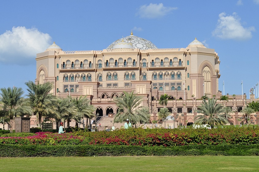 emirates-palace-abu-dhabi-pixabay-free-aspirantsg